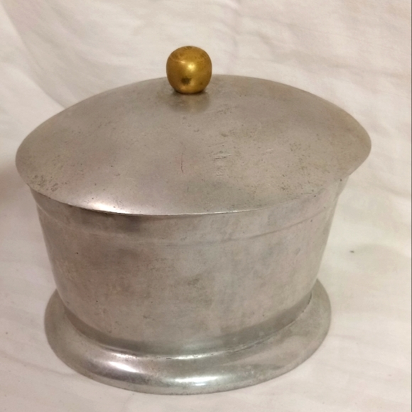 Vintage Oval Handcrafted Silver Metal Trinket Box - Picture 1 of 6